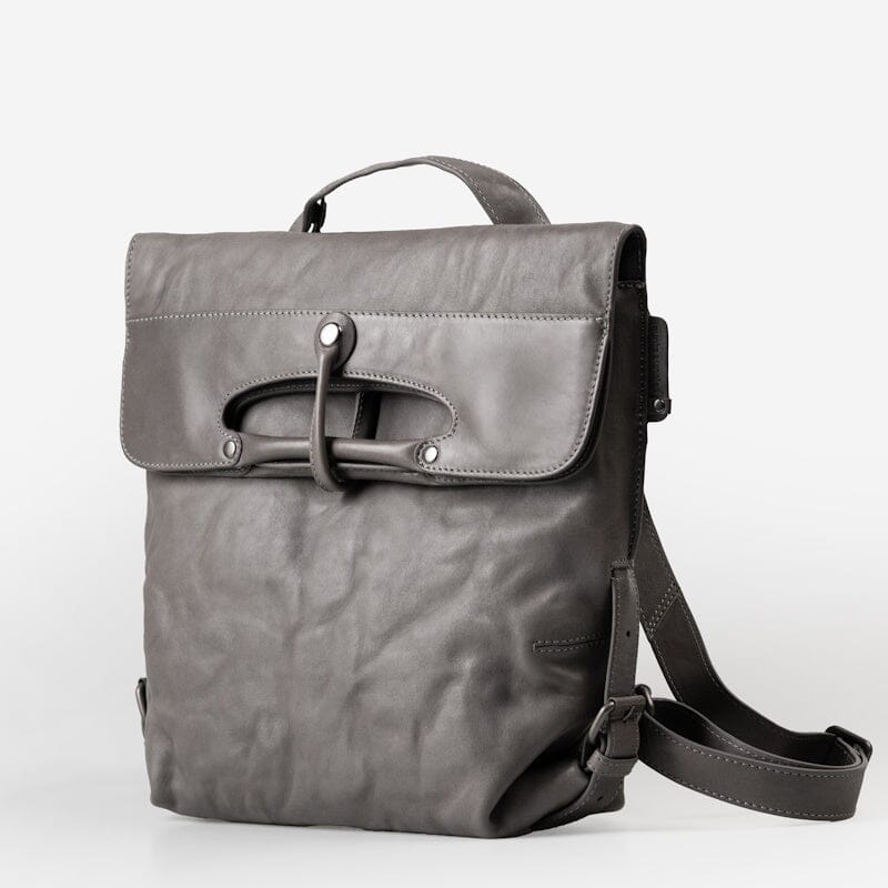 Aunts & Uncles Grandma's Luxury Club Backpack / Shoulderbag Mrs. Mince Pie Oyster Grey Aunts & Uncles 