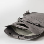 Aunts & Uncles Grandma's Luxury Club Backpack / Shoulderbag Mrs. Mince Pie Oyster Grey Aunts & Uncles 