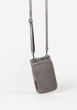 Aunts & Uncles Grandma's Luxury Club Mrs. Lemon Twist Telefoontasje Oyster Grey Aunts & Uncles 