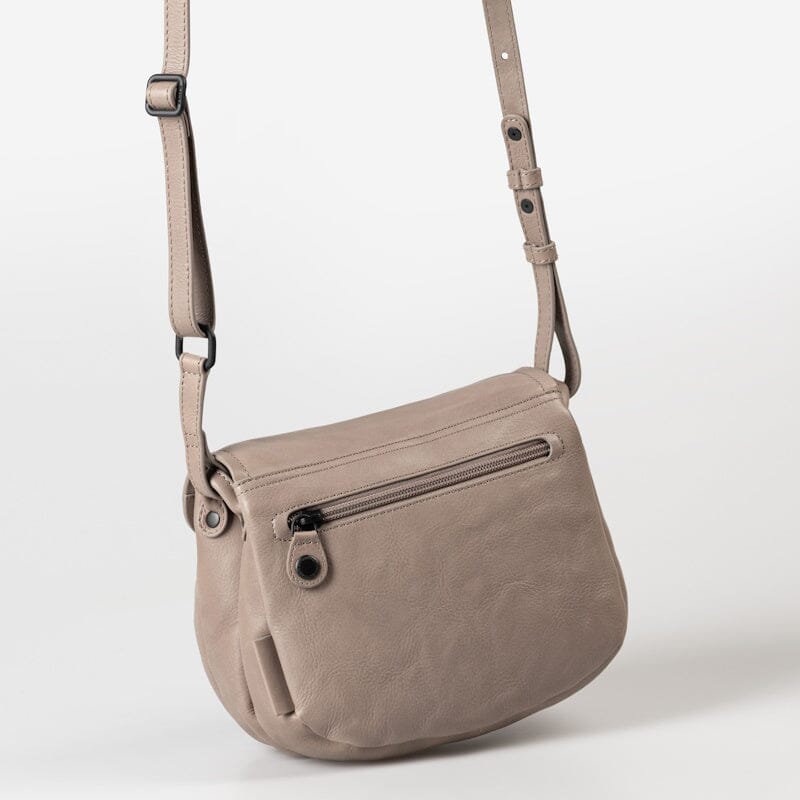 Aunts & Uncles Grandma's Luxury Club Mrs.Coconut Cake Shoulderbag Vintage Khaki Aunts & Uncles 