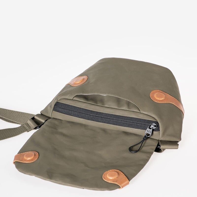 Aunts & Uncles Japan Kazo Crossbodytas Fallen Rock Aunts & Uncles 