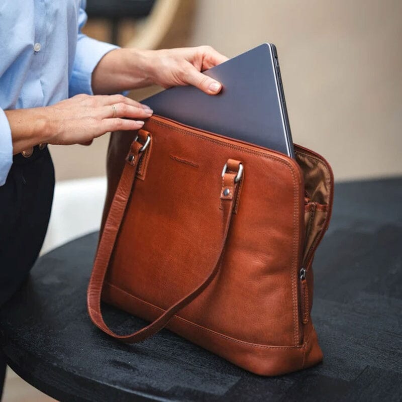Chesterfield Selvino Schoudertas Cognac Chesterfield Brand 
