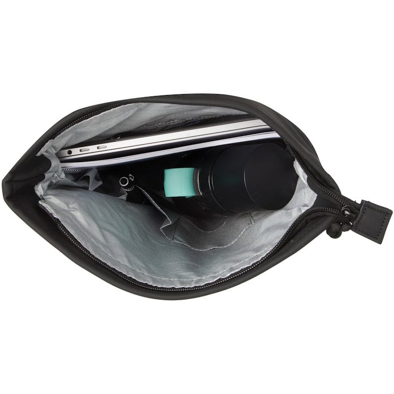 New Rebels Mart S Waterproof Flap Rugzak Black New Rebels 