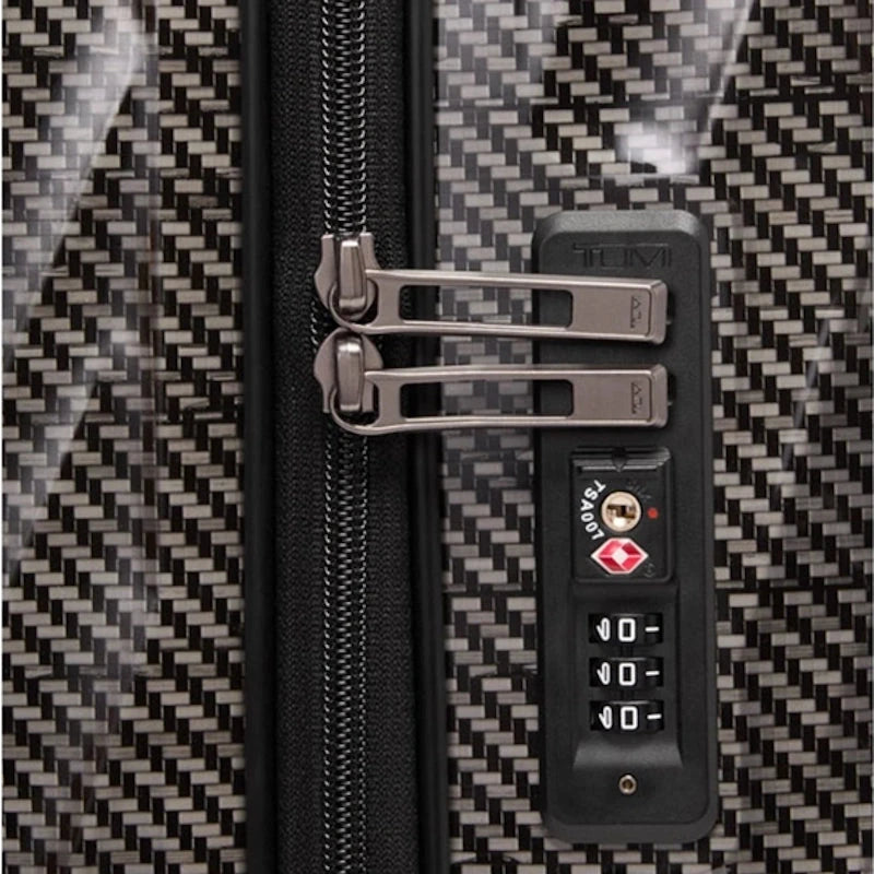 Tumi 19 Degrees Lite Spinner 55 cm Black / Graphite Tumi 