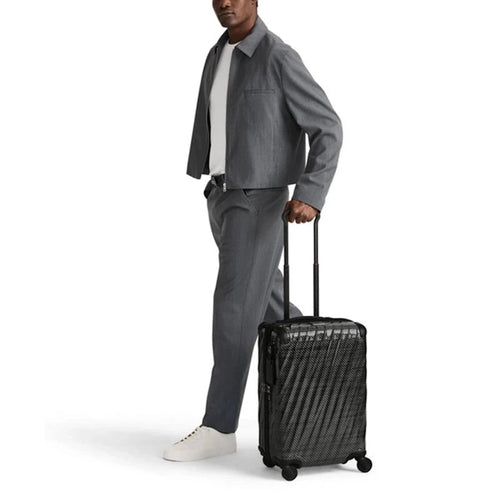 Tumi 19 Degrees Lite Spinner 55 cm Black / Graphite Tumi 